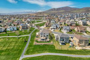 Bird's eye view featuring a mountain view and a residential view