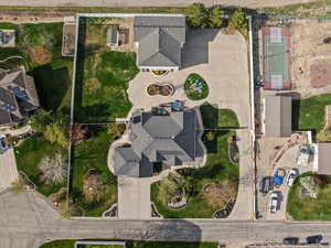 Birds eye view of property