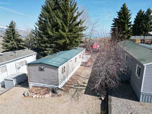 Bird's eye view featuring a mountain view