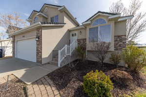 Front porch & landscaping