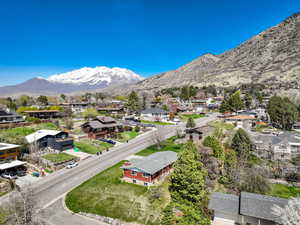 View of mountain feature featuring a residential view