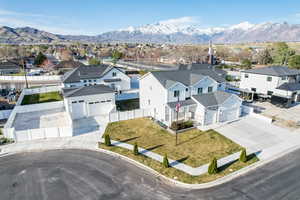 Aerial view featuring a mountain view and a residential view