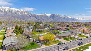 Bird's eye view with a mountain view and a residential view