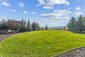 View of yard featuring a mountain view