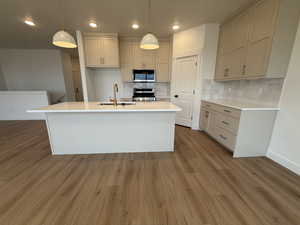 Photo 4 of 261 W 510 N