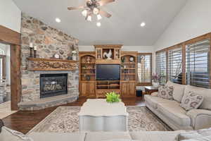 Photo 11 of 932 E KASEYS CIR