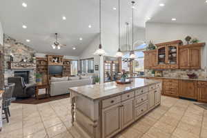 Photo 6 of 932 E KASEYS CIR
