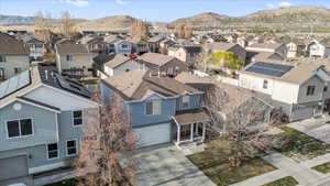 Bird's eye view with a residential view and a mountain view
