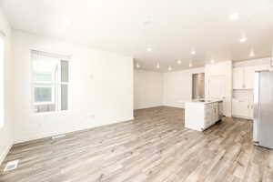 Photo 4 of 2418 N WILDWOOD LN #259