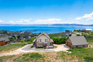 Bird's eye view of a water and mountain view