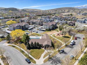 Bird's eye view featuring a mountain view and a residential view