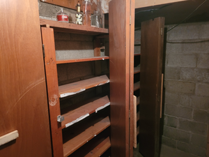 Room details with concrete block wall