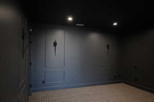 Unfurnished room with visible vents, baseboards, and recessed lighting