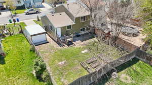 Birds eye view of property featuring a residential view
