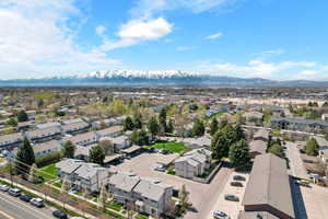 Aerial view with a residential view and a mountain view