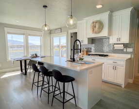Kitchen and dining area