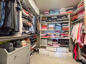 Walk in closet