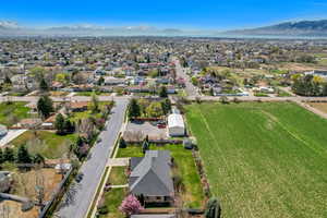 Aerial view with a mountain view and a residential view