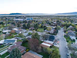 Drone / aerial view featuring a residential view and a mountain view