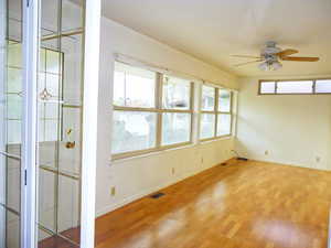 Photo 20 of 65 N 700 E