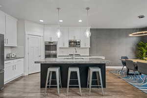 Photo 9 of 17 E SILVER OAK RD