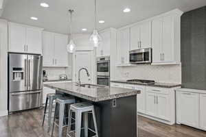 Photo 10 of 17 E SILVER OAK RD