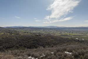 Photo 9 of 976 W DEER HILL RD