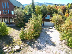 View of home's exterior