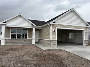 Craftsman-style Exterior