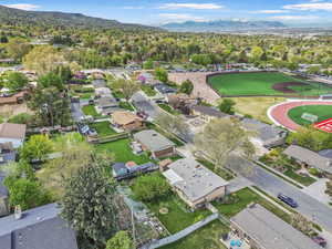 Aerial view with a residential view and a mountain view