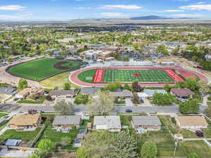 Birds eye view of property featuring a mountain view