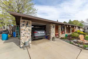 Carport