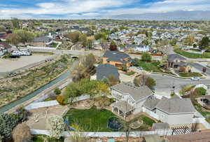 Aerial view with a residential view and a mountain view