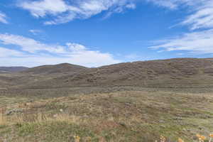View of mountain feature