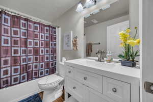 Photo 27 of 1097  DUNDEE CIR