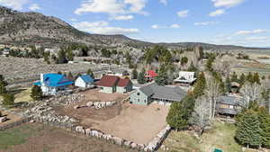 Bird's eye view with a mountain view