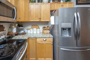 Photo 9 of 2248 E VIEW DR