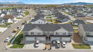 Aerial view with a residential view and a mountain view