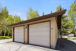 Detached 1 Car Garage
