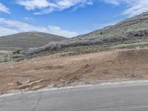 View of mountain feature