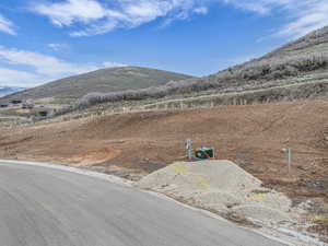 View of mountain feature