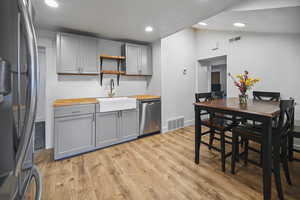 Photo 10 of 55 S 600 E