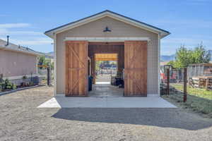 Barn (front)
