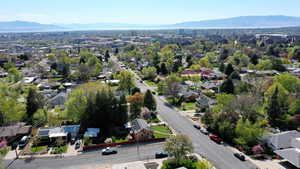 Aerial view with a mountain view and a residential view