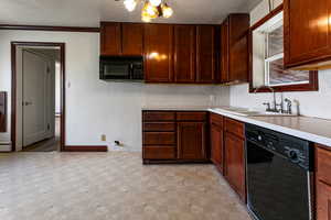 Main floor kitchen
