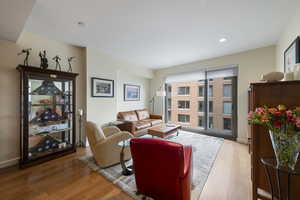 Photo 9 of 45 W SOUTH TEMPLE ST #704