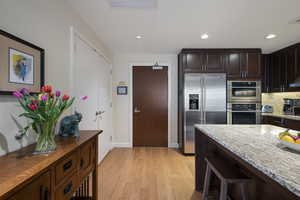 Photo 8 of 45 W SOUTH TEMPLE ST #704