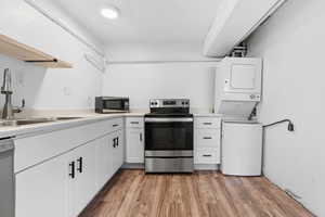 Unit 4 kitchen