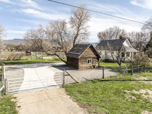 Photo 13 of 3893 E CENTER CREEK RD