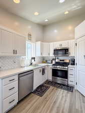 Photo 6 of 490  FIRESTONE DR